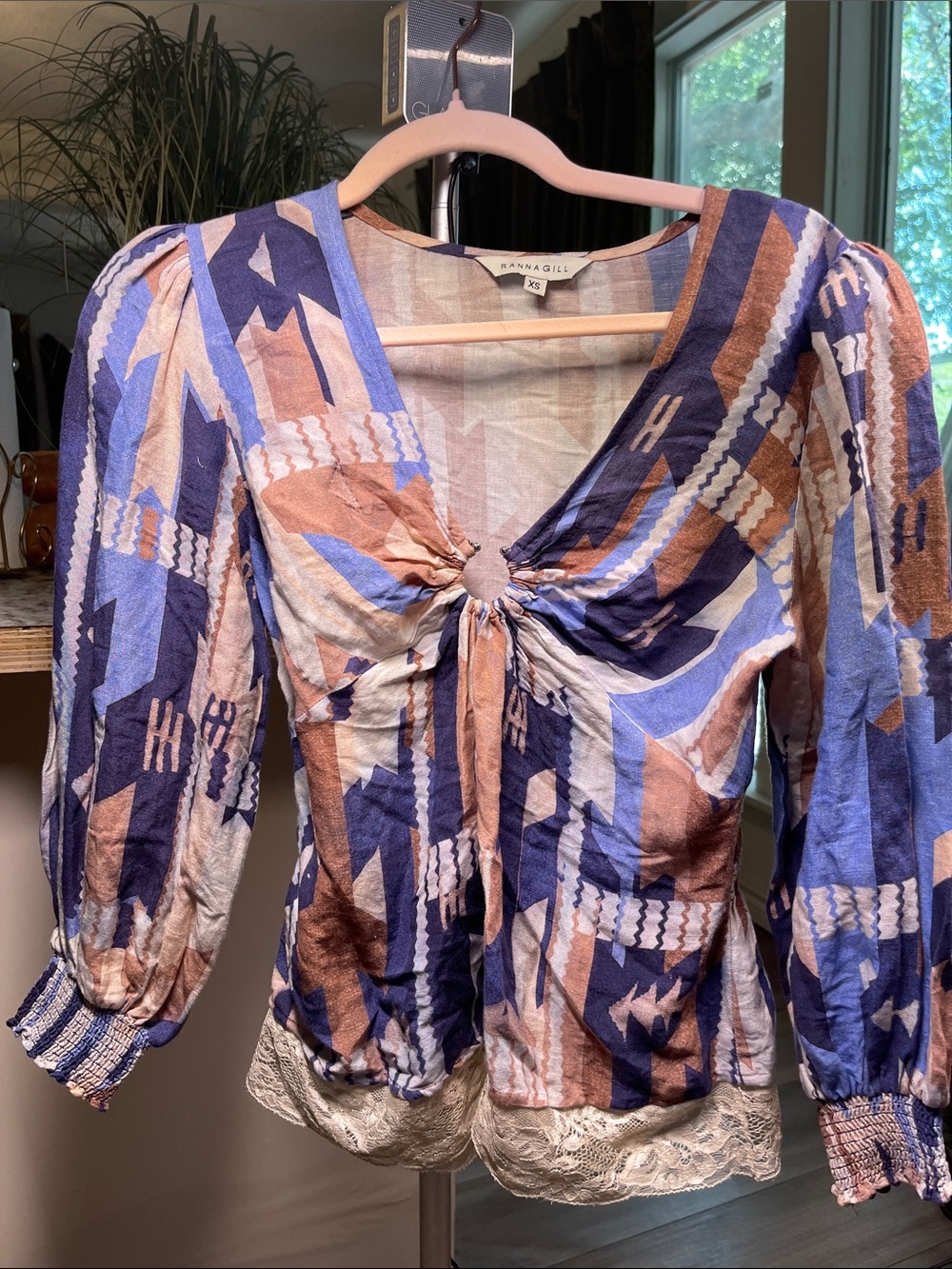 Anthropologie | Ranna Gill Linen Peasant Lace-Trimmed Top XS